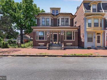 1222 GREEN STREET, HARRISBURG, PA 17102