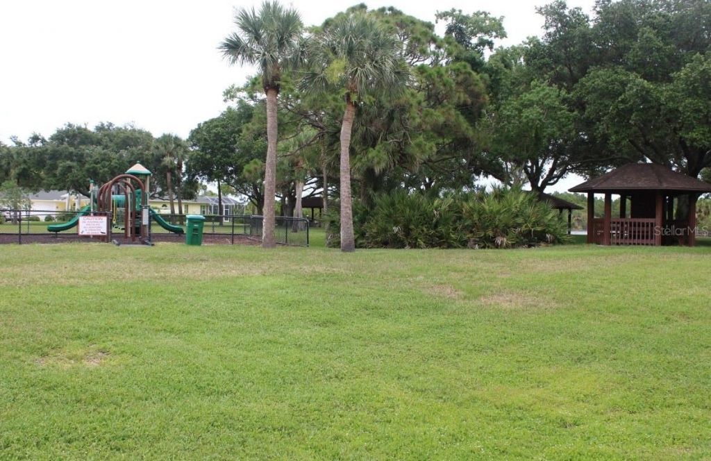 5621 Cypress Creek Drive, Grant, FL 32949 Photo