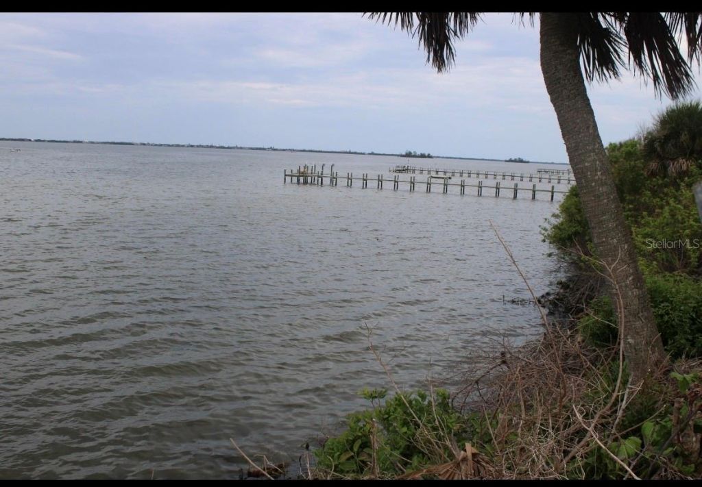5621 Cypress Creek Drive, Grant, FL 32949 Photo