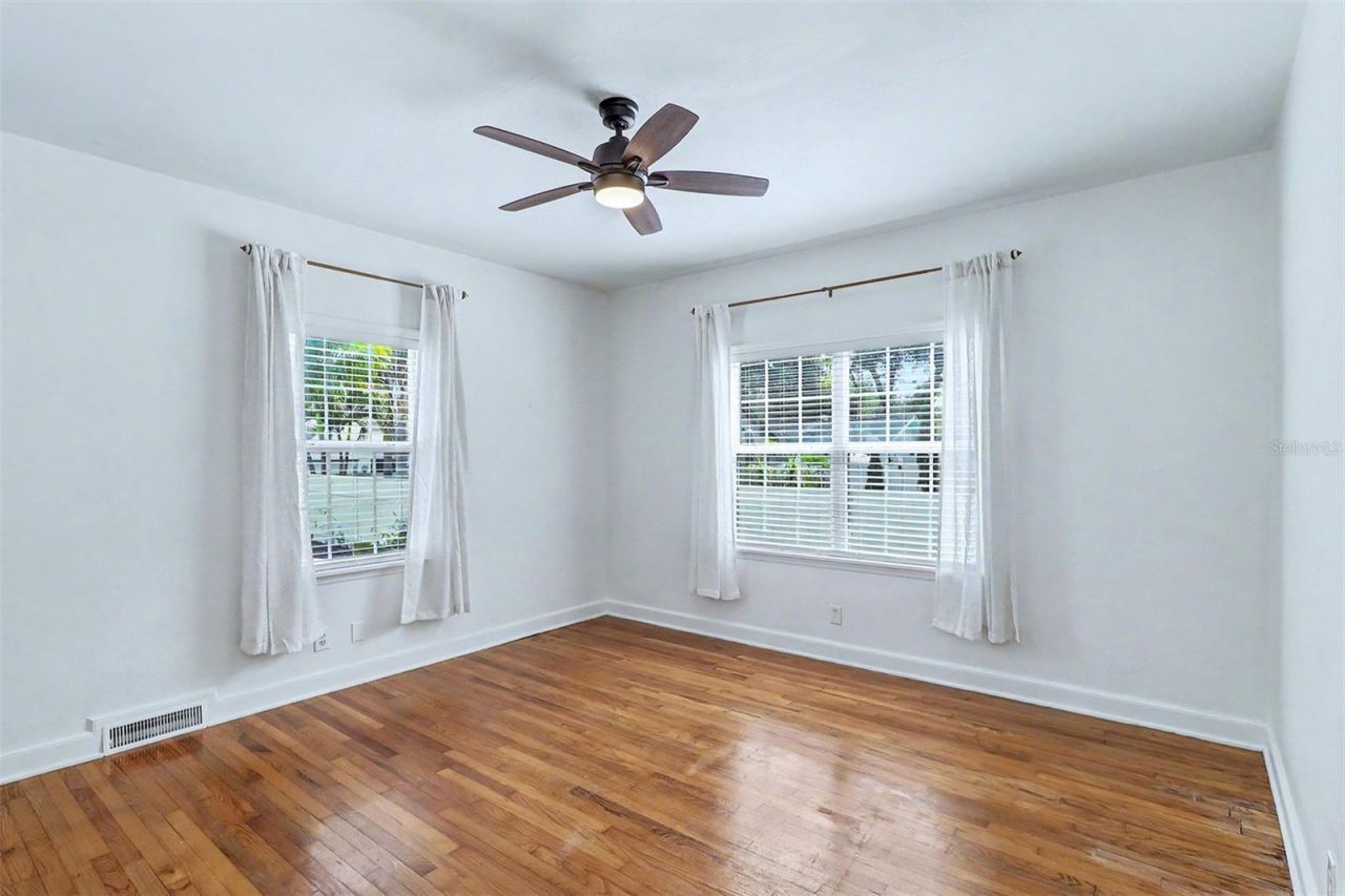 1127 22nd Avenue N, Saint Petersburg, FL 33704 Photo