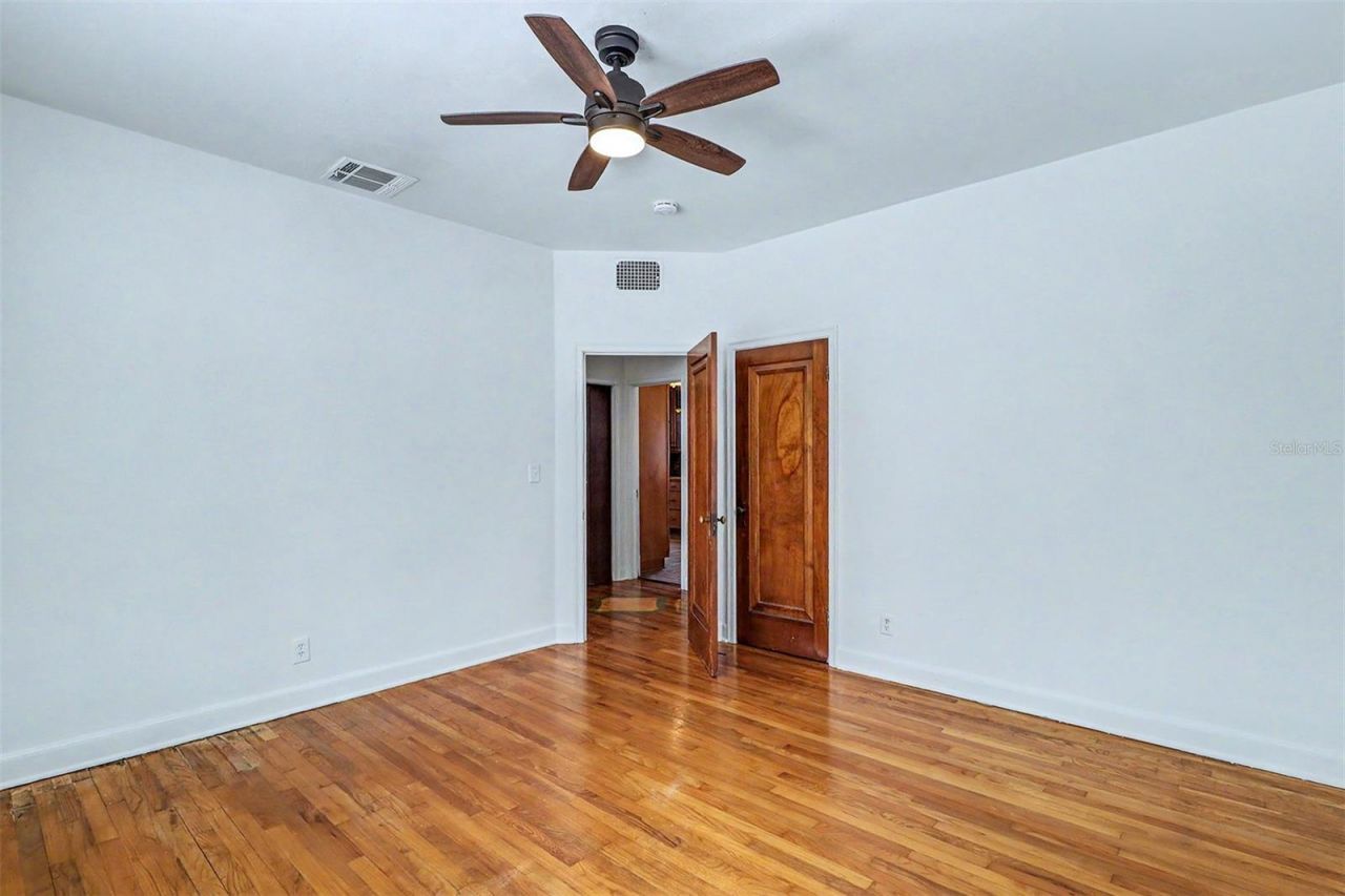 1127 22nd Avenue N, Saint Petersburg, FL 33704 Photo