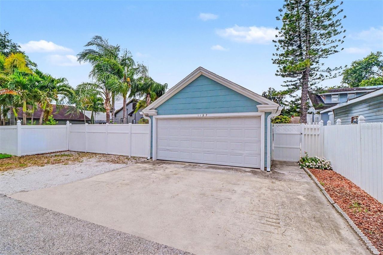 1127 22nd Avenue N, Saint Petersburg, FL 33704 Photo