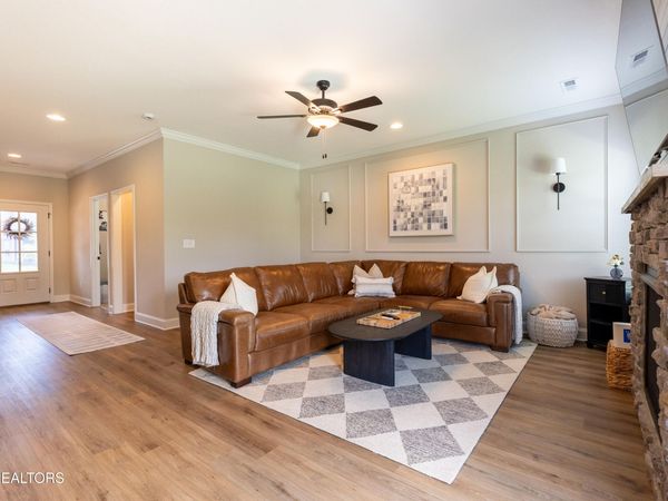 117 Songberry St, Oak Ridge, TN 37830
