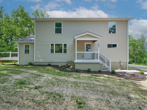 162 Foxwood Rd , Coraopolis, PA 15108