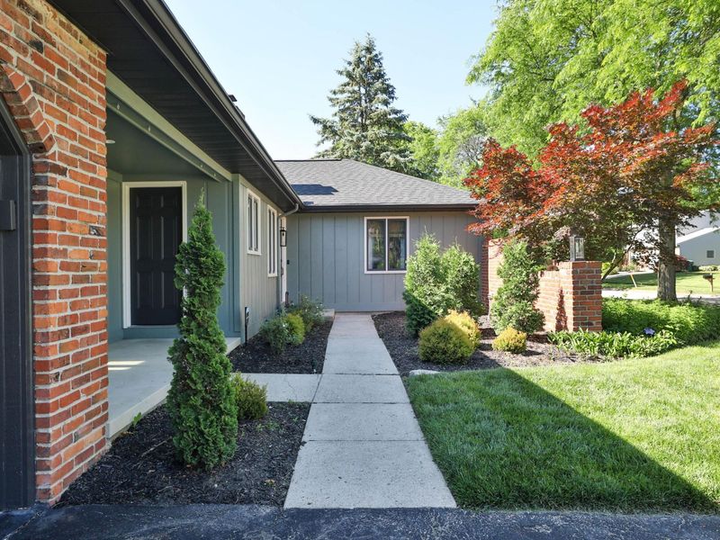5456 Millington Road, Columbus, OH 43235 Photo 6