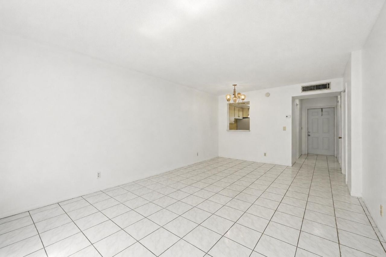 1333 E Hallandale Beach Boulevard, Unit 335, Hallandale Beach, FL 33009 Photo