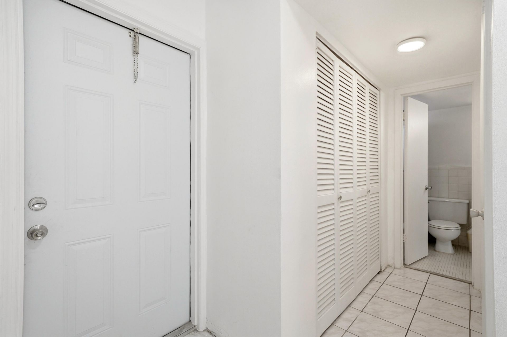 1333 E Hallandale Beach Boulevard, Unit 335, Hallandale Beach, FL 33009 Photo