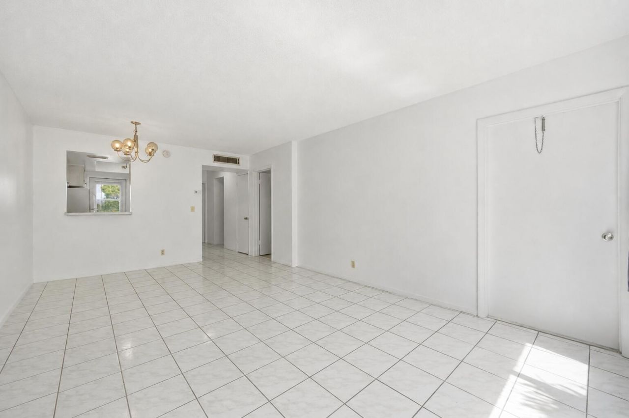 1333 E Hallandale Beach Boulevard, Unit 335, Hallandale Beach, FL 33009 Photo