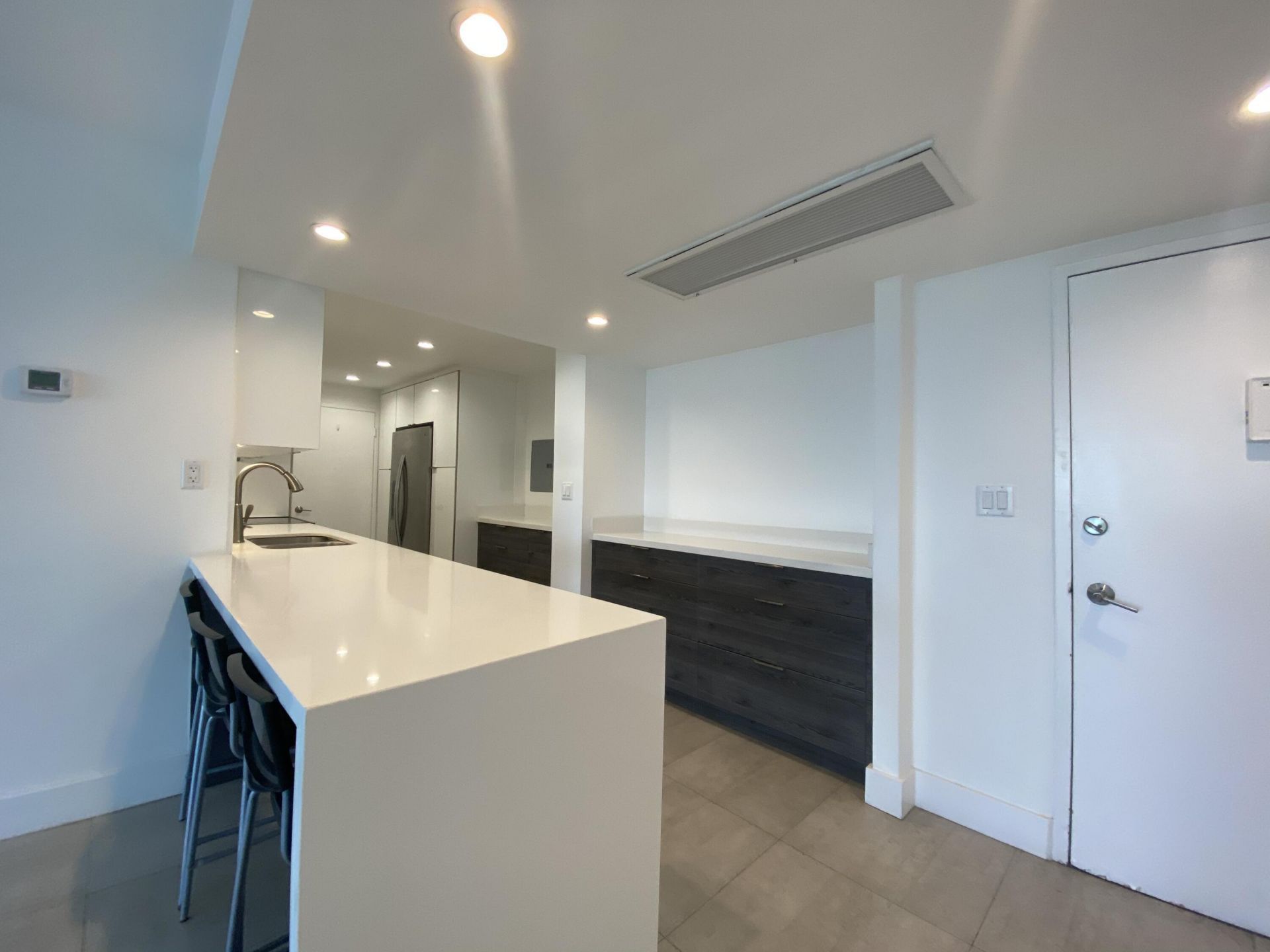 5401 Collins Avenue, Unit 620, Miami Beach, FL 33140 Photo
