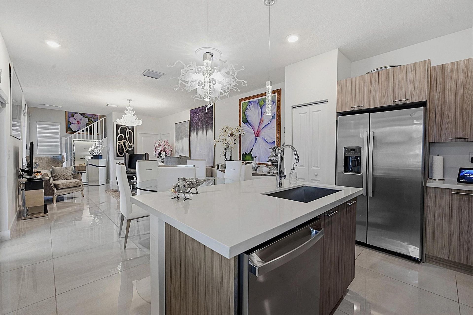 8321 Central Park Boulevard, Doral, FL 33166 Photo