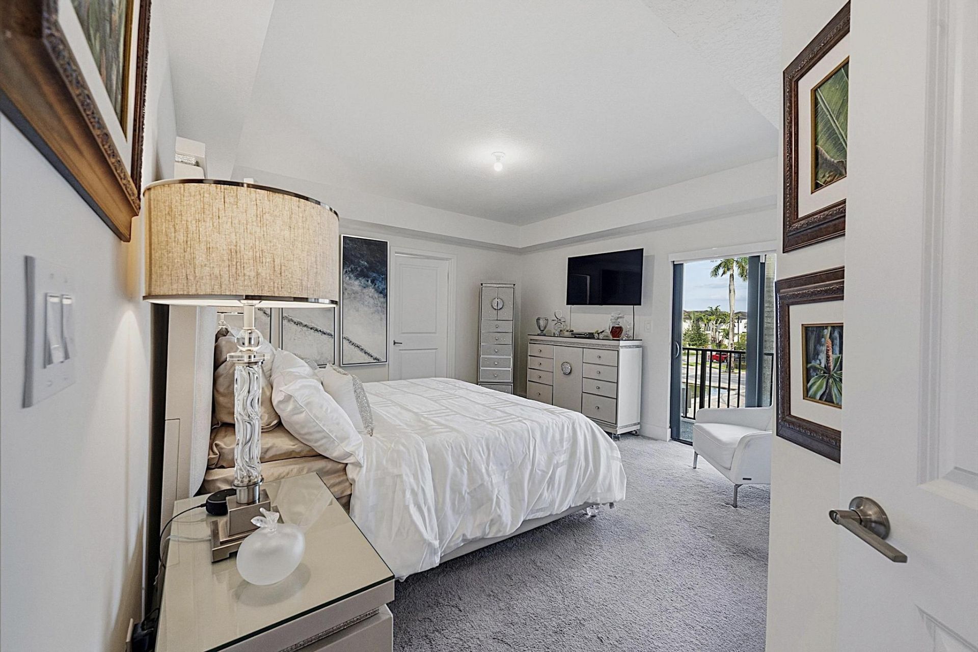 8321 Central Park Boulevard, Doral, FL 33166 Photo