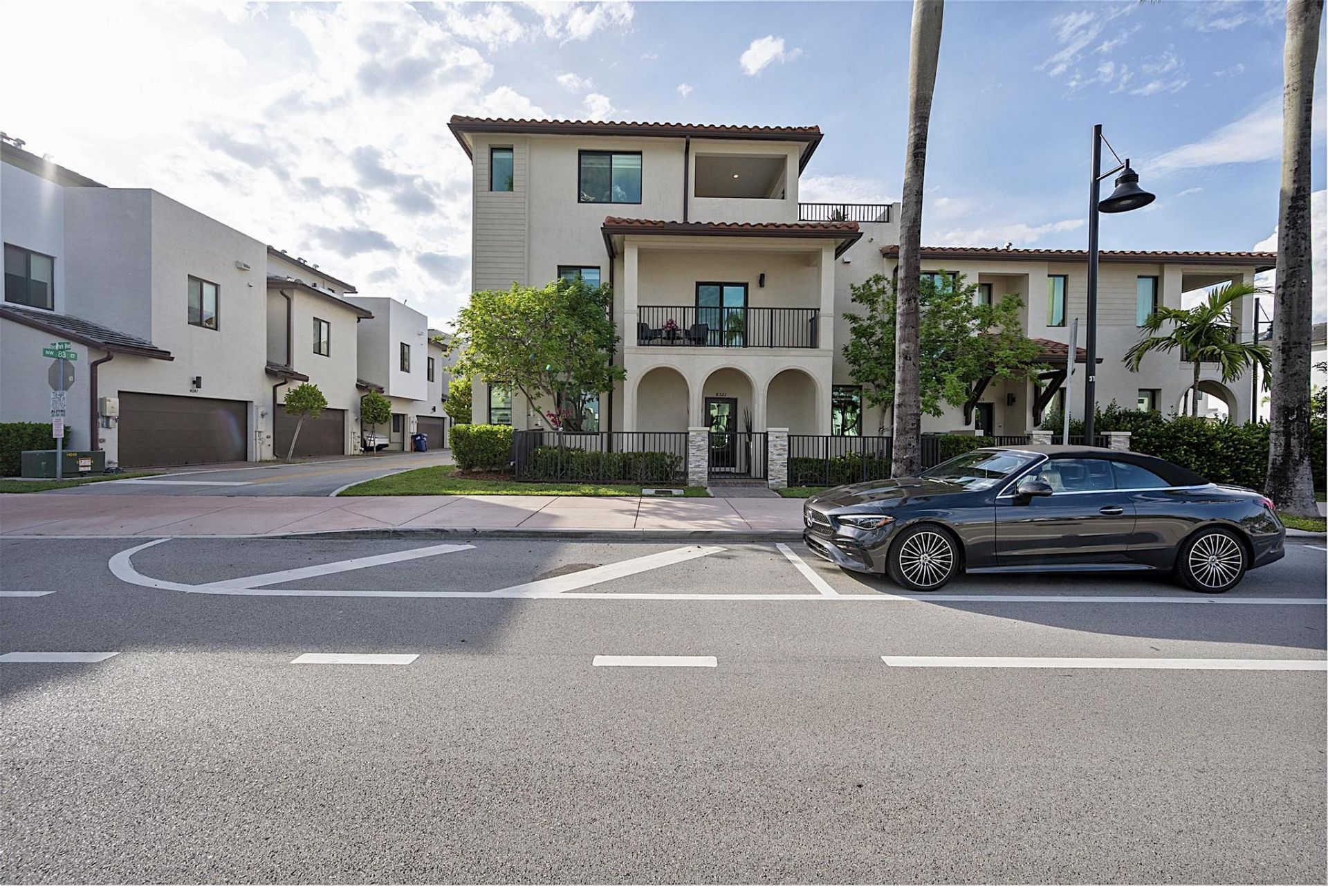 8321 Central Park Boulevard, Doral, FL 33166 Photo