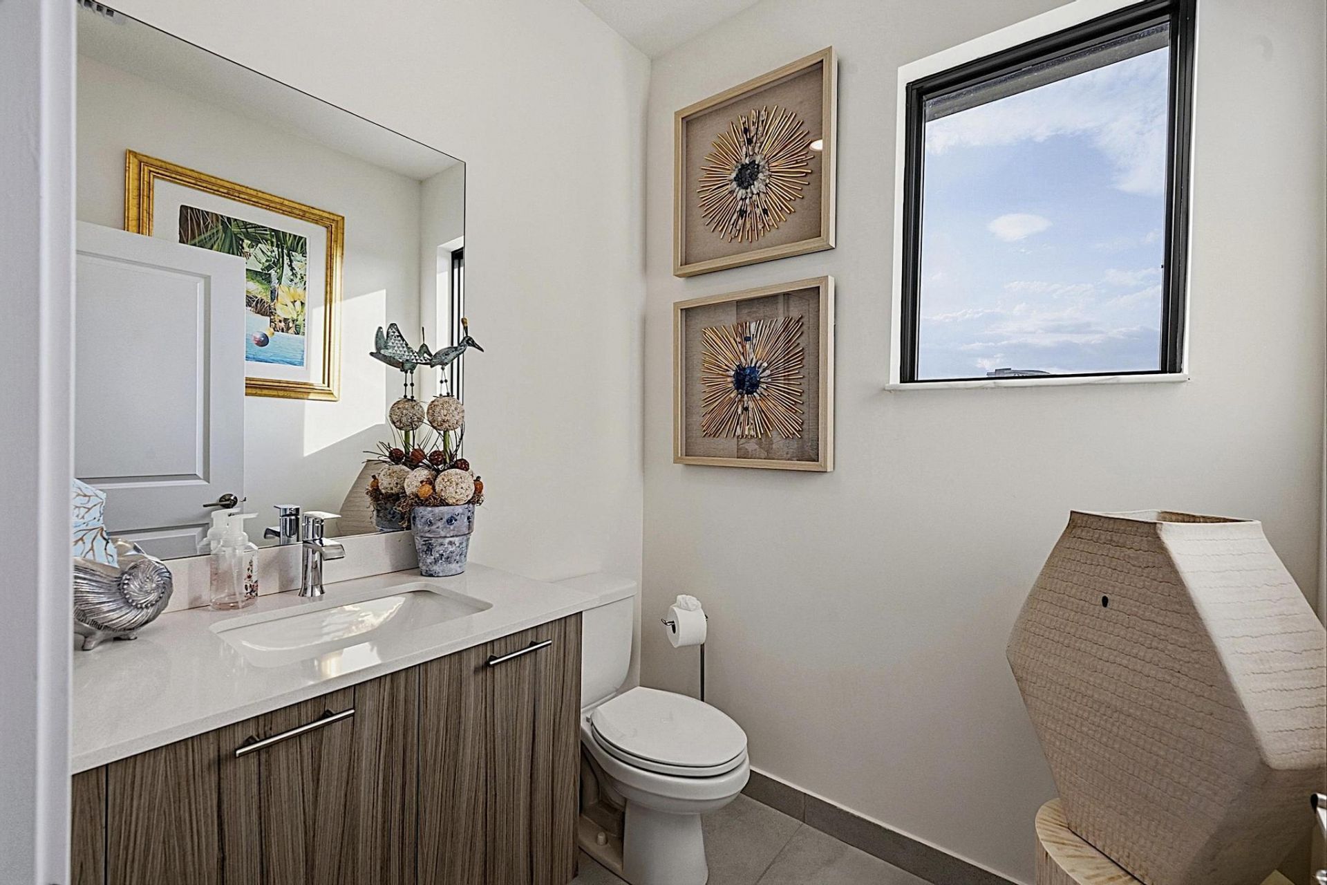 8321 Central Park Boulevard, Doral, FL 33166 Photo