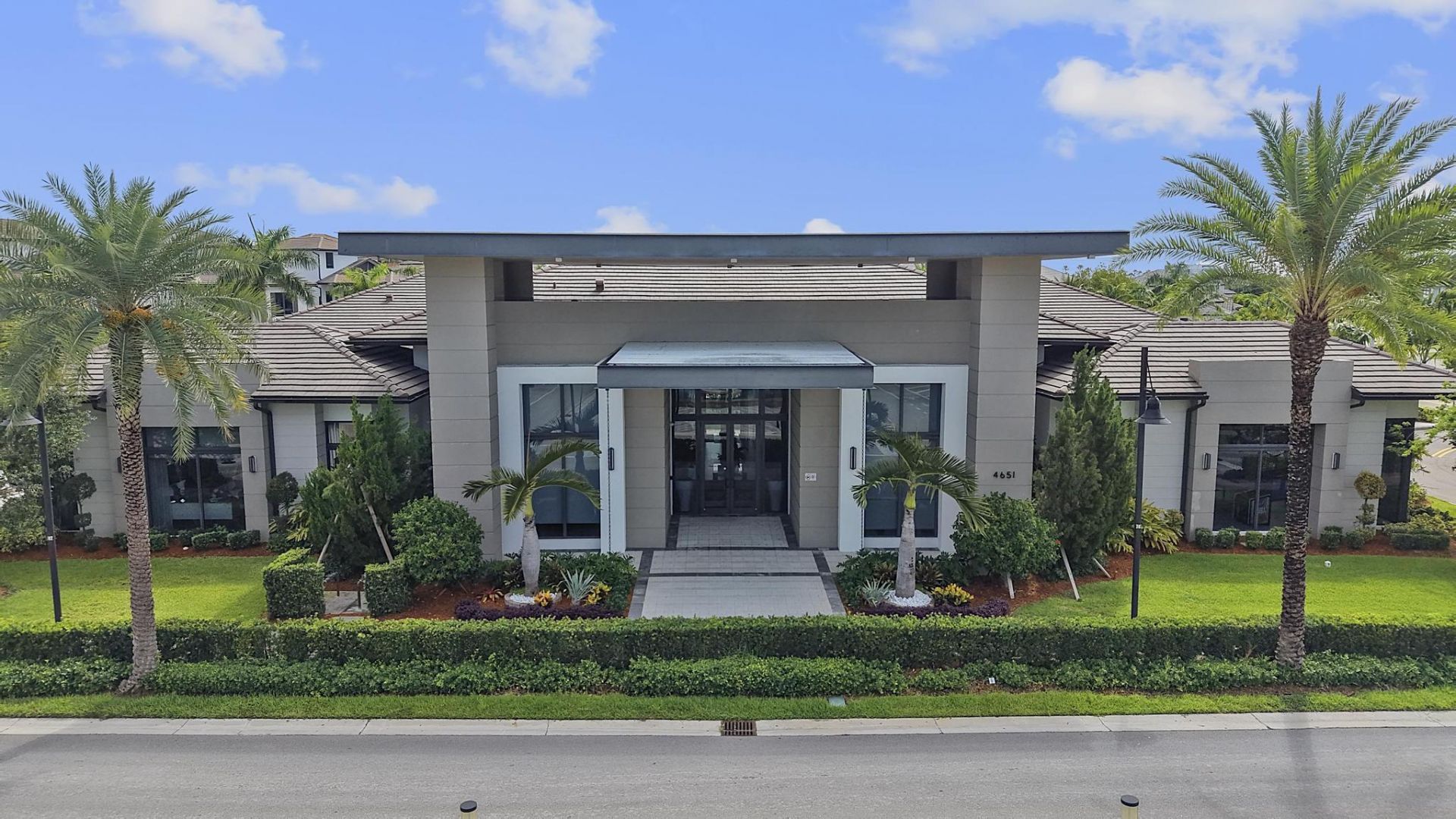 8321 Central Park Boulevard, Doral, FL 33166 Photo
