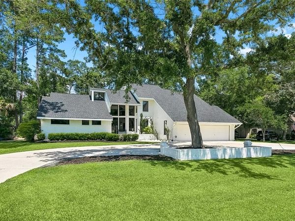 237 EVANGELINE Drive , Mandeville, LA 70471