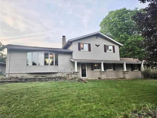 520 Brookpark Drive , Cuyahoga Falls, OH 44223