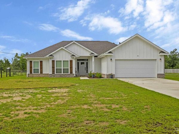 9891 Shangri La West Rd, Milton, FL 32583