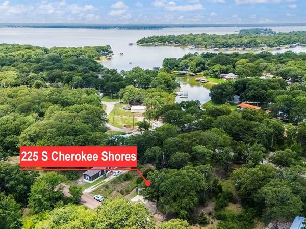 225 S Cherokee Shores Drive, Mabank, TX 75156
