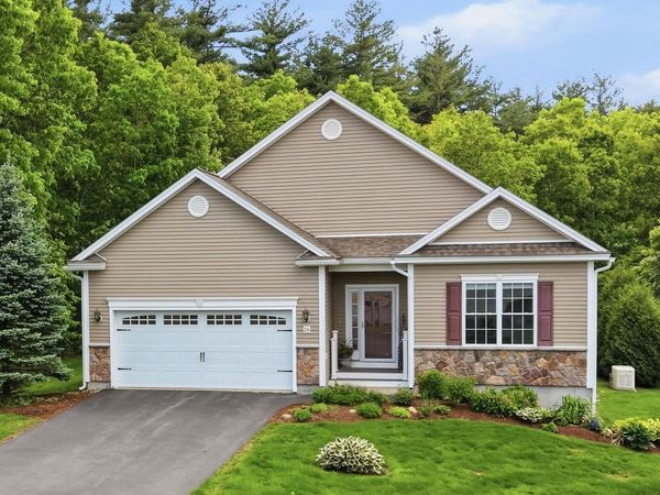 26 Pepper Hill Road, Londonderry, NH 03053