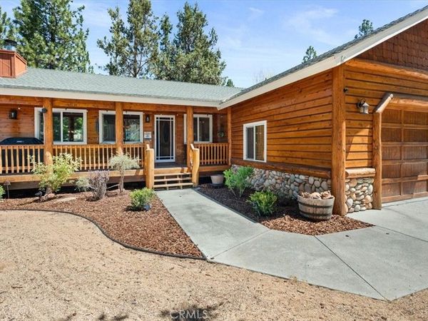525 E Angeles Boulevard , Big Bear City, CA 92314