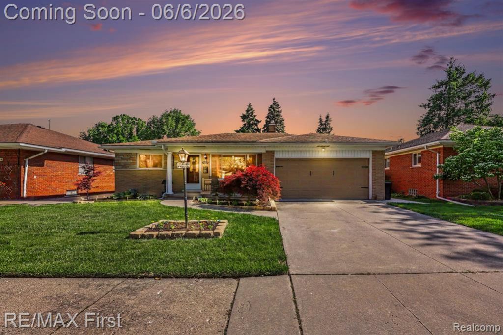 21212 Francis Street, Saint Clair Shores, MI 48082 Main Photo