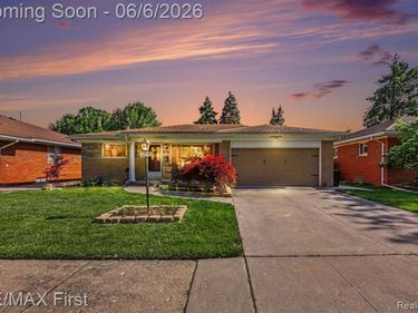 21212 FRANCIS Street, St. Clair Shores, MI 48082