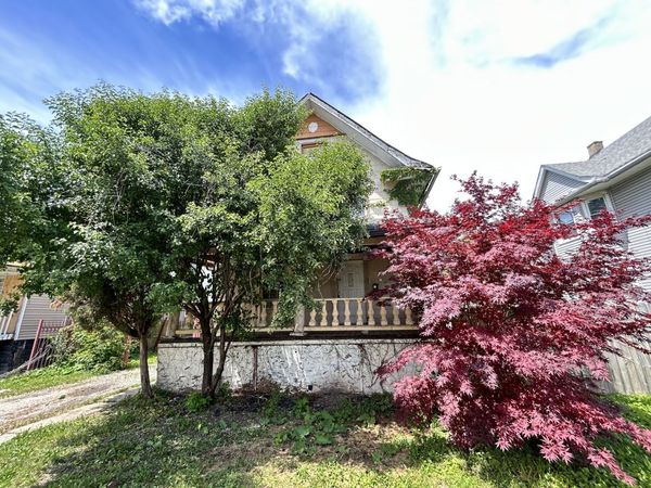 14 S 16th Avenue , Maywood, IL 60153