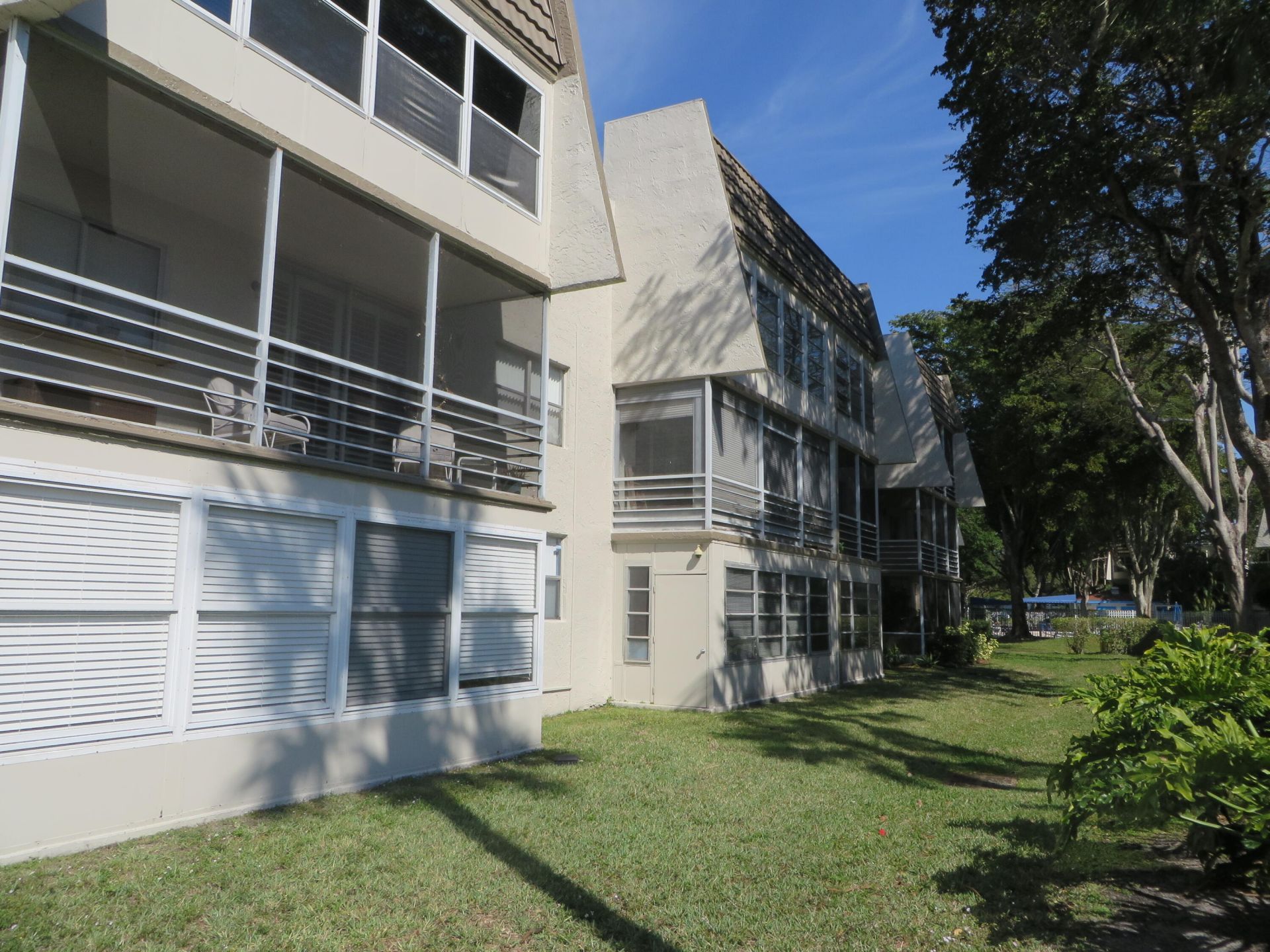 9400 Lime Bay Boulevard, Unit 106, Tamarac, FL 33321 Photo