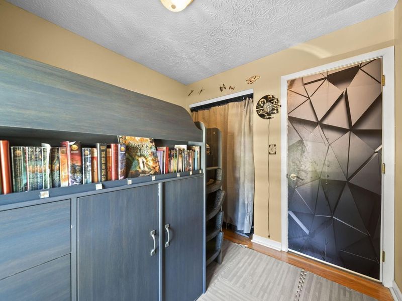 3767 Bridle Court, Columbus, OH 43221 Photo 14
