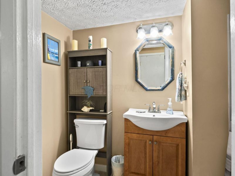 3767 Bridle Court, Columbus, OH 43221 Photo 21