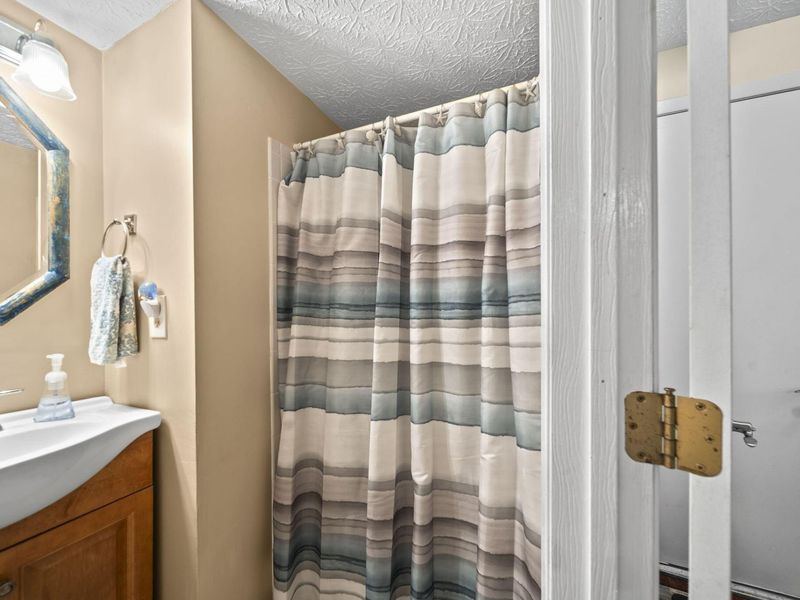 3767 Bridle Court, Columbus, OH 43221 Photo 22