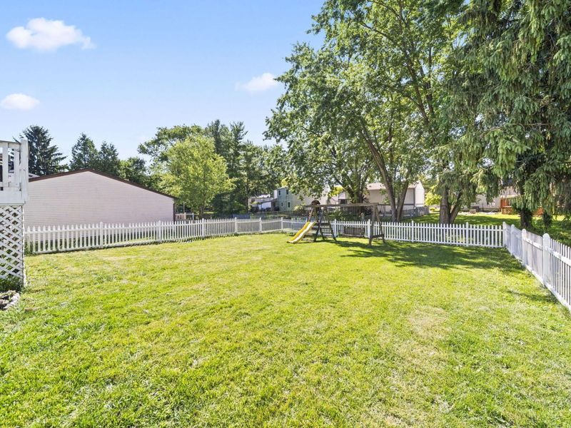 3767 Bridle Court, Columbus, OH 43221 Photo 32