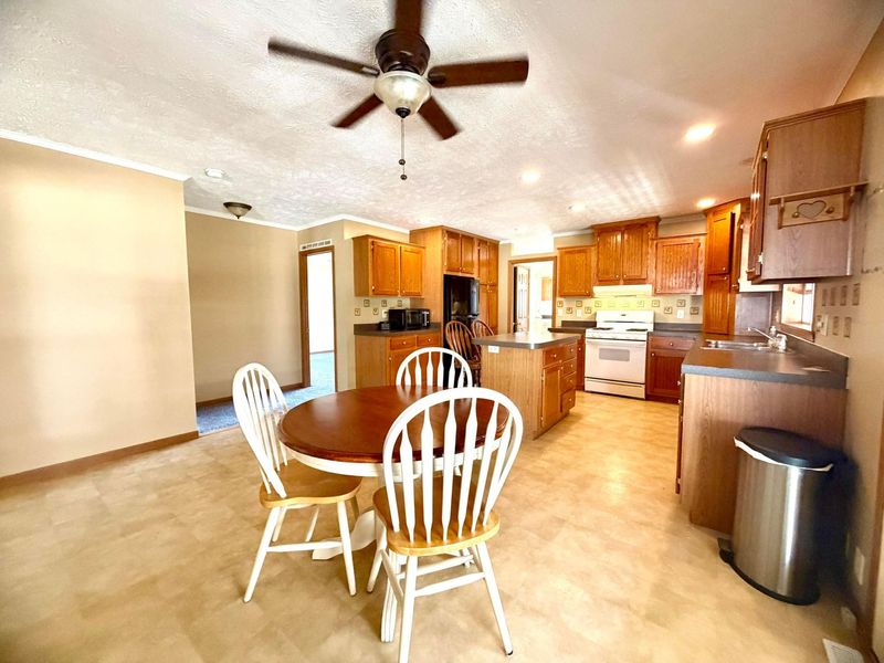 4361 Todd Place, Columbus, OH 43207 Photo 7