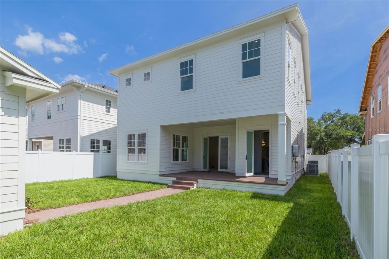 465 47th Avenue N, Saint Petersburg, FL 33703 Photo