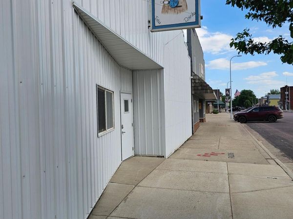 101 S Main Street , Lamberton, MN 56152