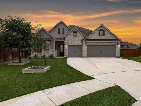 509 Leon LOOP , Liberty Hill, TX 78642