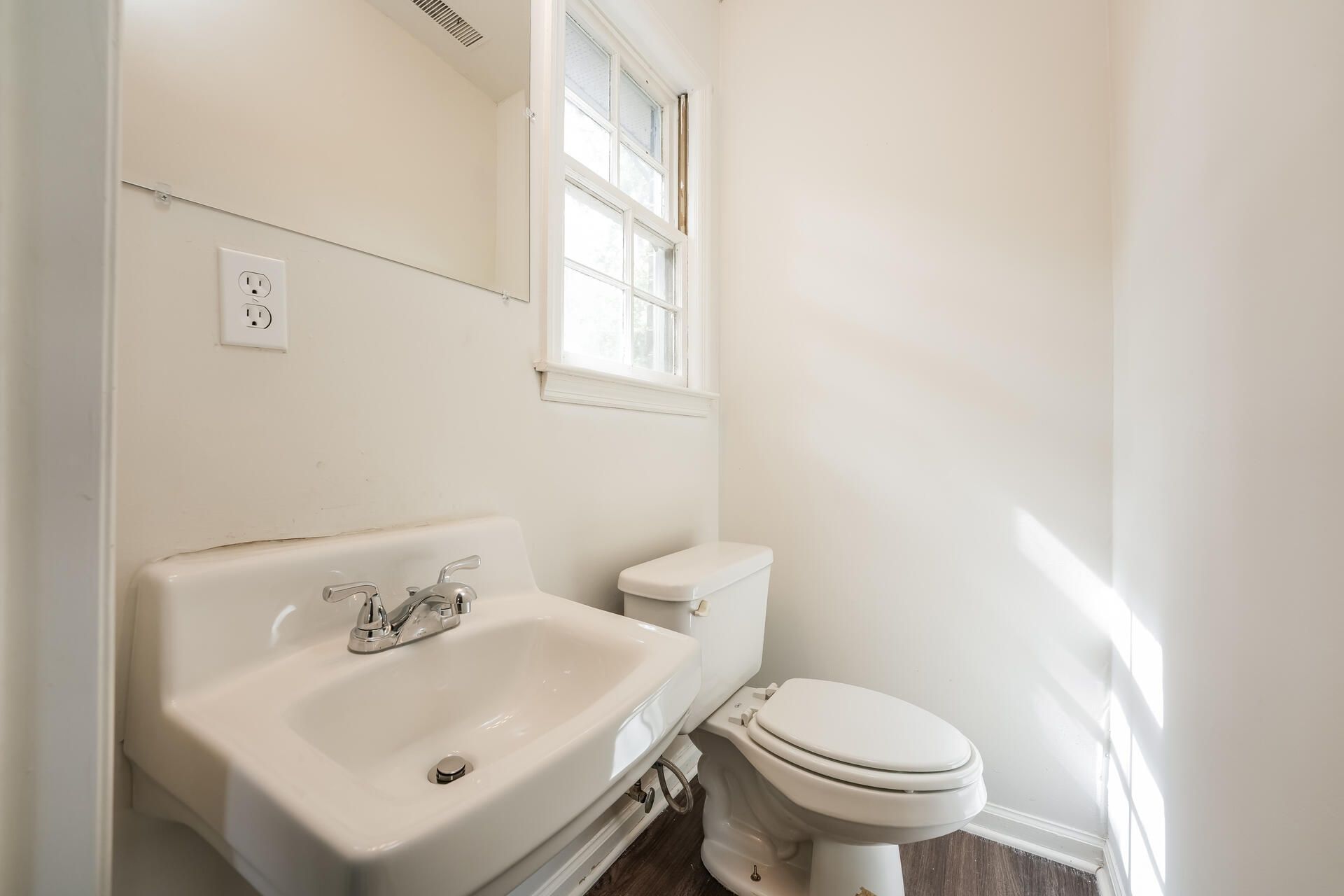 313 Water Oak Drive Photo 10