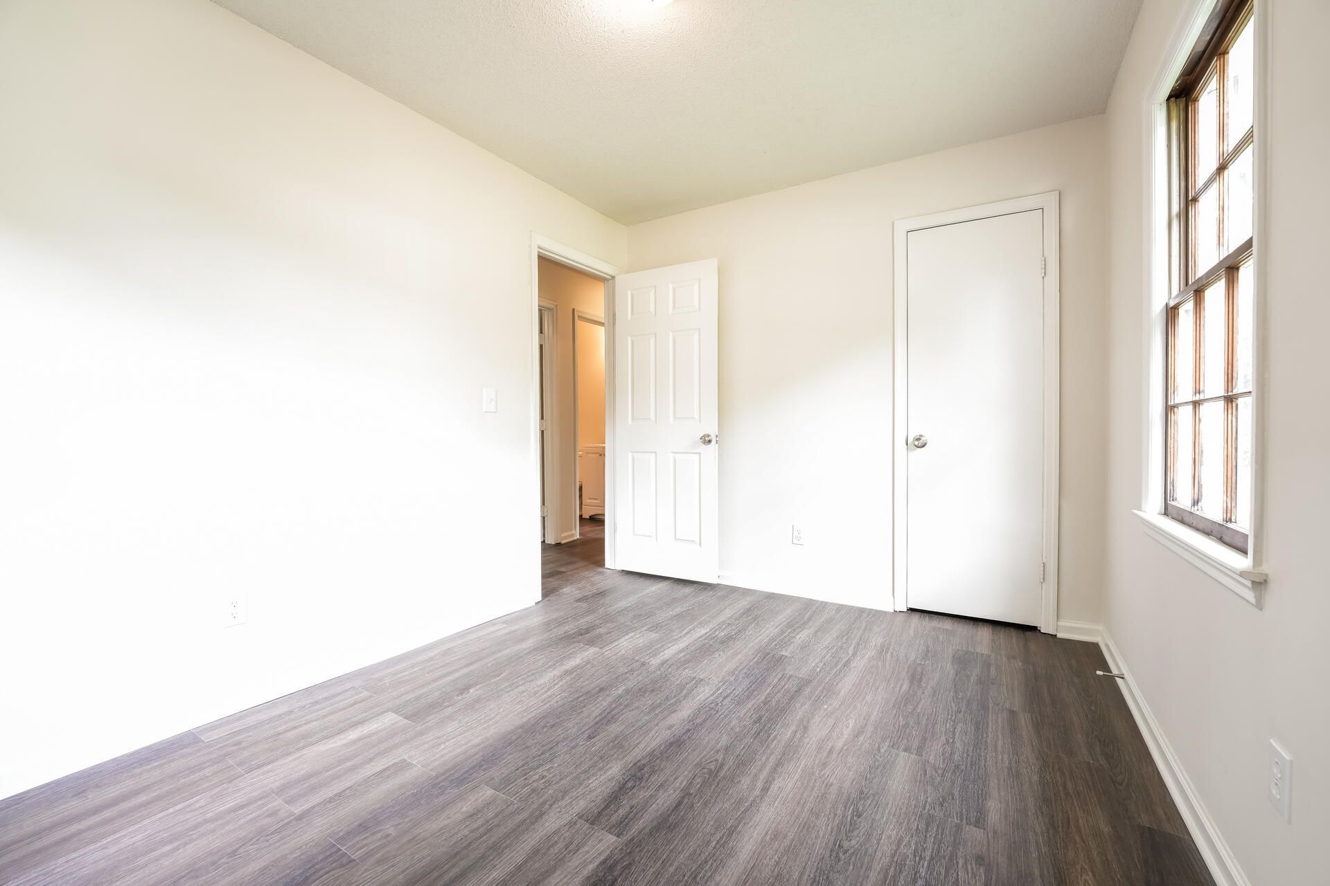 313 Water Oak Drive Photo 14