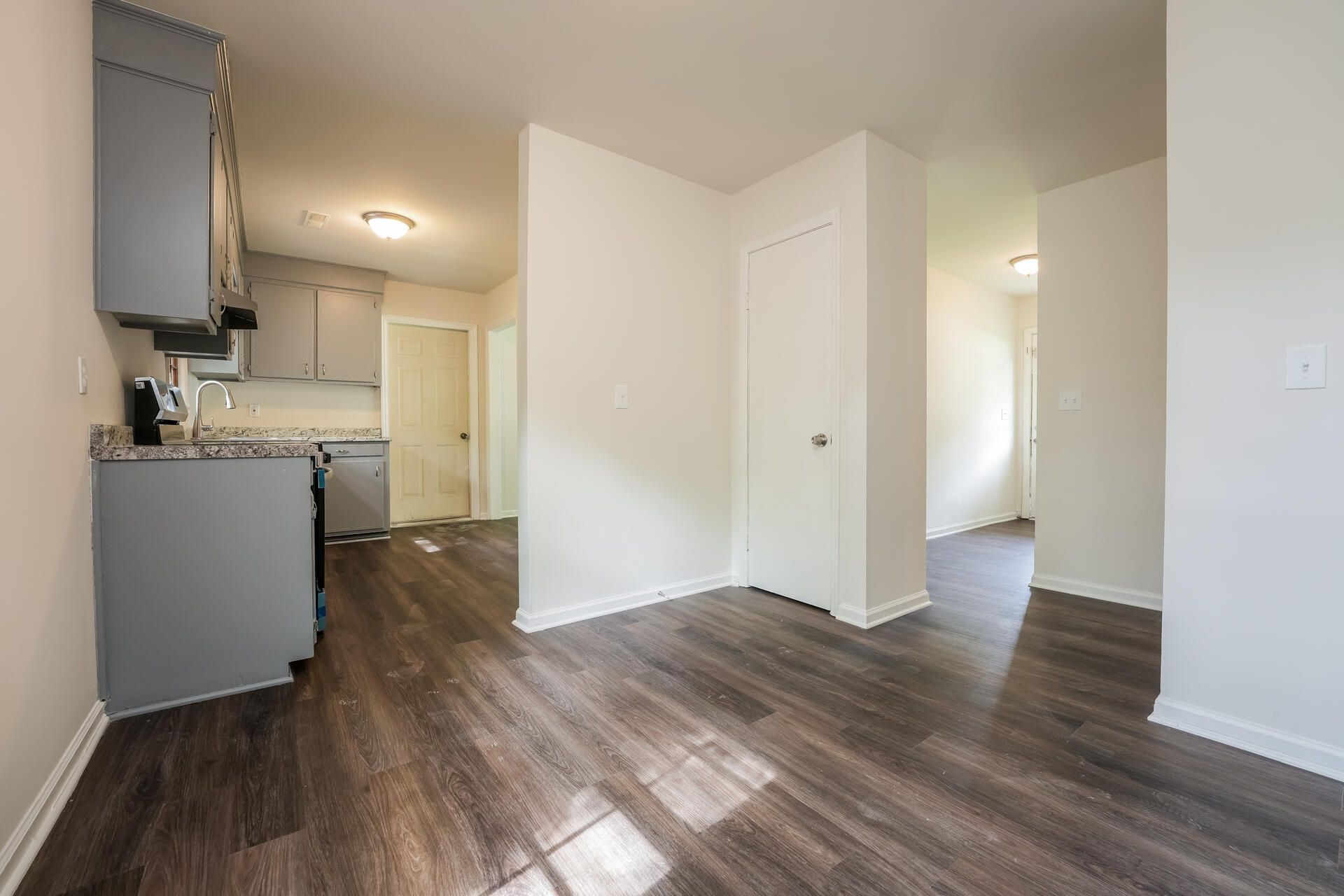 313 Water Oak Drive Photo 8