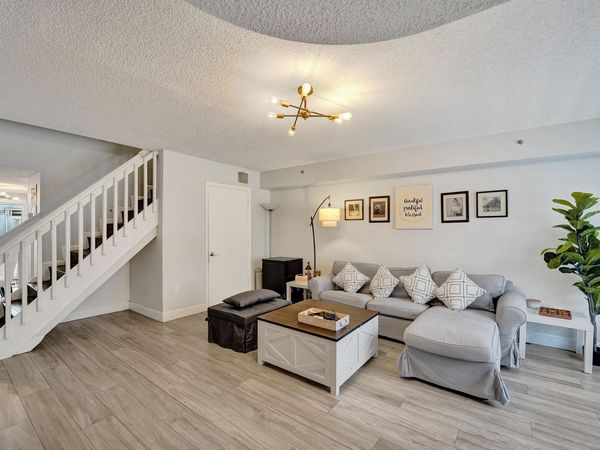 173 Riviera Circle, Weston, FL 33326
