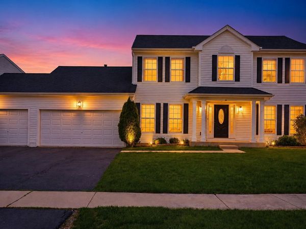 5313 Briarfield Lane , Lake In The Hills, IL 60156