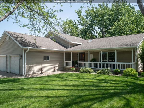 501 LINCOLN AVE SE, Orange City, IA 51041