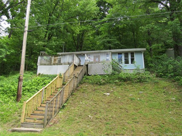 27 Lake Claire Drive , Middletown, NY 10940