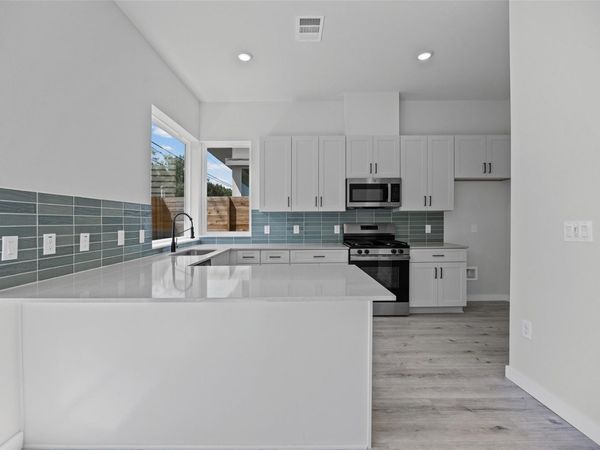 2000 Riverside Farms RD, Unit 5102, Austin, TX 78741