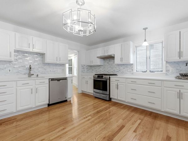 19 Elm Ct, Andover, MA 01810