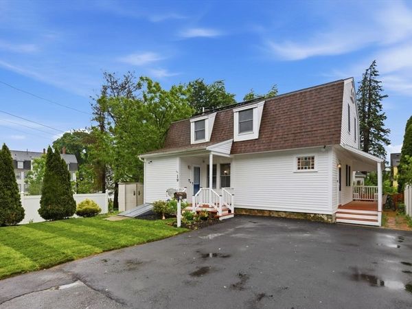 19 Elm Ct, Andover, MA 01810