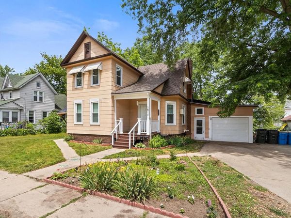 617 W Franklin Street, Portage, WI 53901