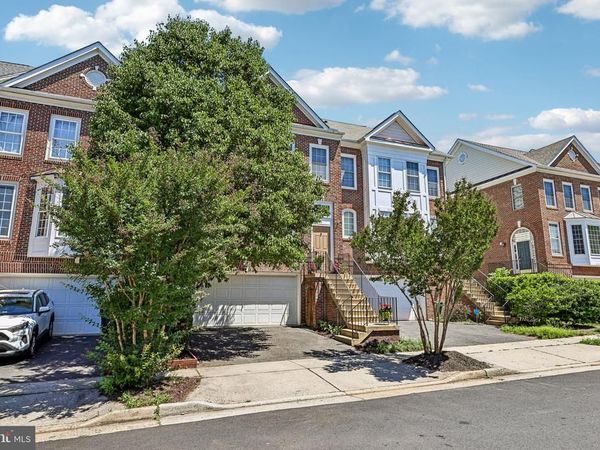 26071 NIMBLETON SQUARE, CHANTILLY, VA 20152