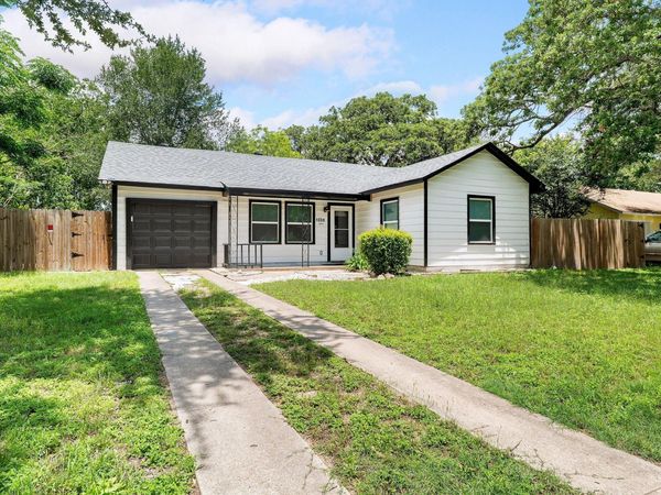 1008 Haley Ave , Rockdale, TX 76567