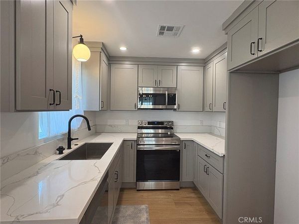15210 San Jose Street , San Fernando, CA 91345
